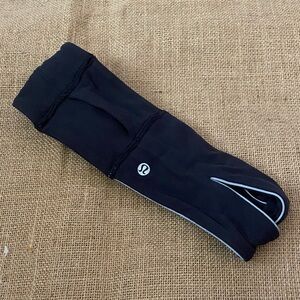 Lululemon Cross Chill Run Earwarmer Headband Black OS